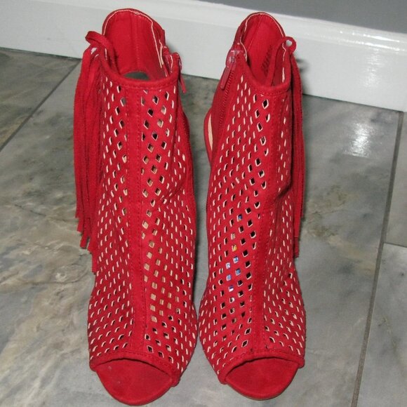 JUST Fab Red Faux Suede Fringe High Heel Open Toe Ankle Boots Size 7.5 - Picture 2 of 6